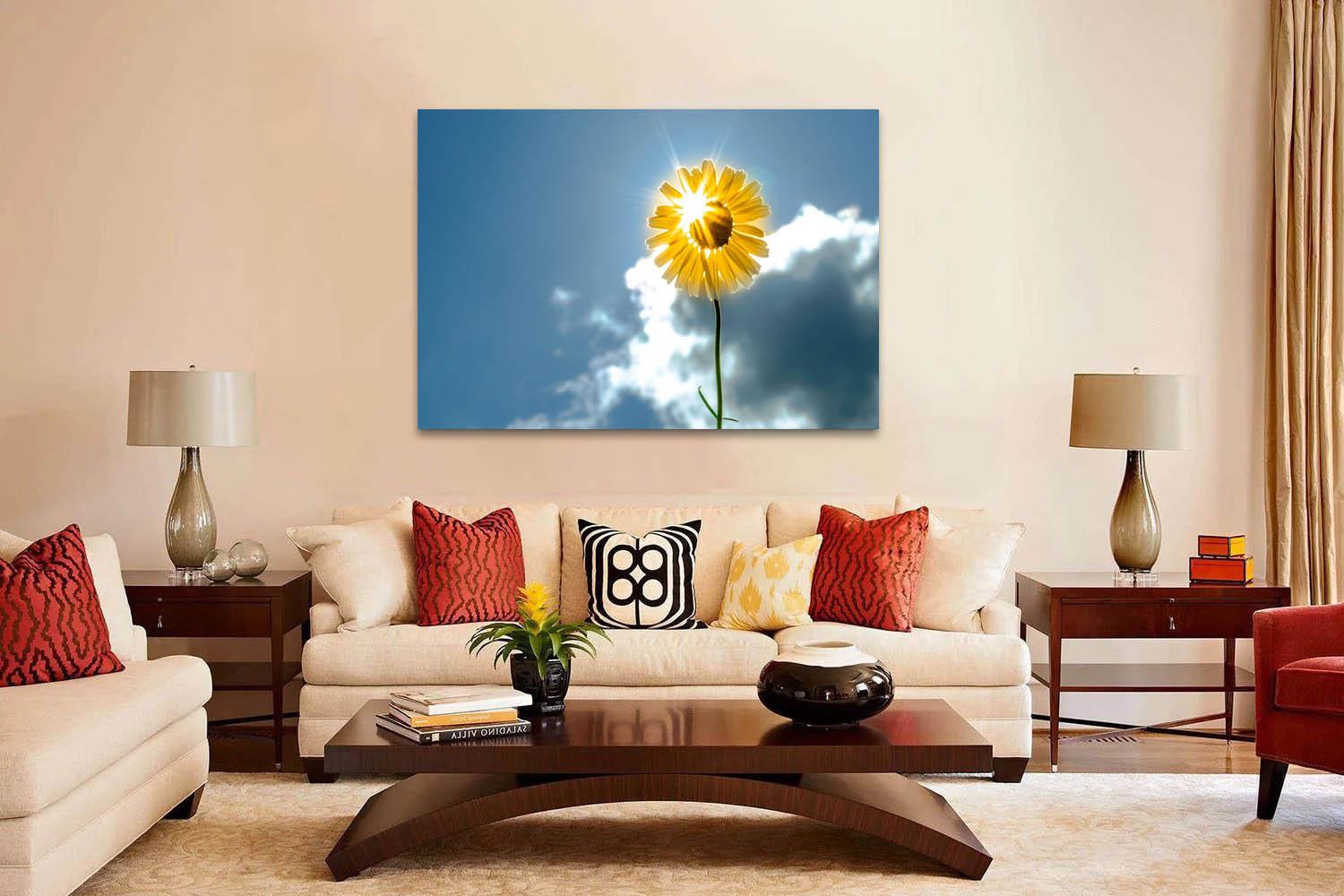 Fotobild - gelbe Blume auf dem Hintergrund der Sonne