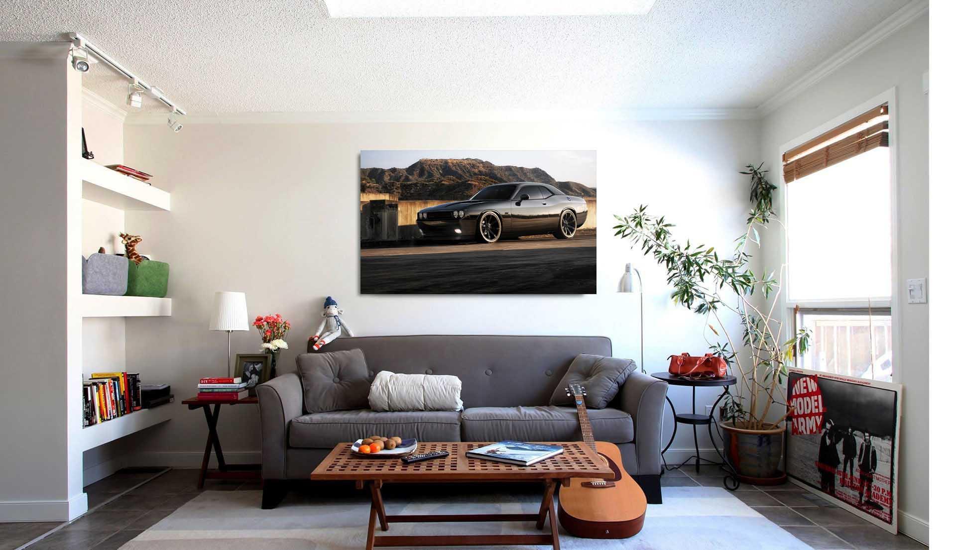 Fotobild - Auto auf dem Hintergrund der Berge