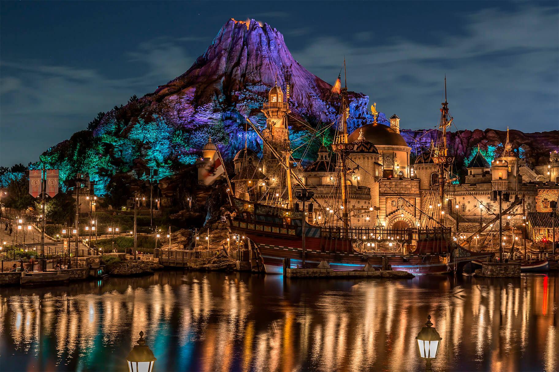 Night harbor